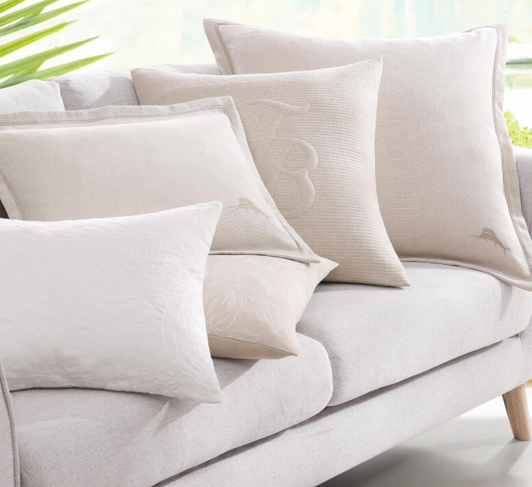 PILLOWS & SHAMS