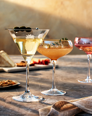 Drinkware & Bar