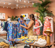 Welcome to the Rosa Boutique, Your Desert Shopping Oasis